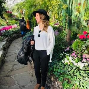 Meet your Posher, Alessandra